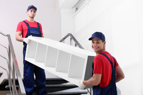 Removal truck hire service for local moving jobs in Catford